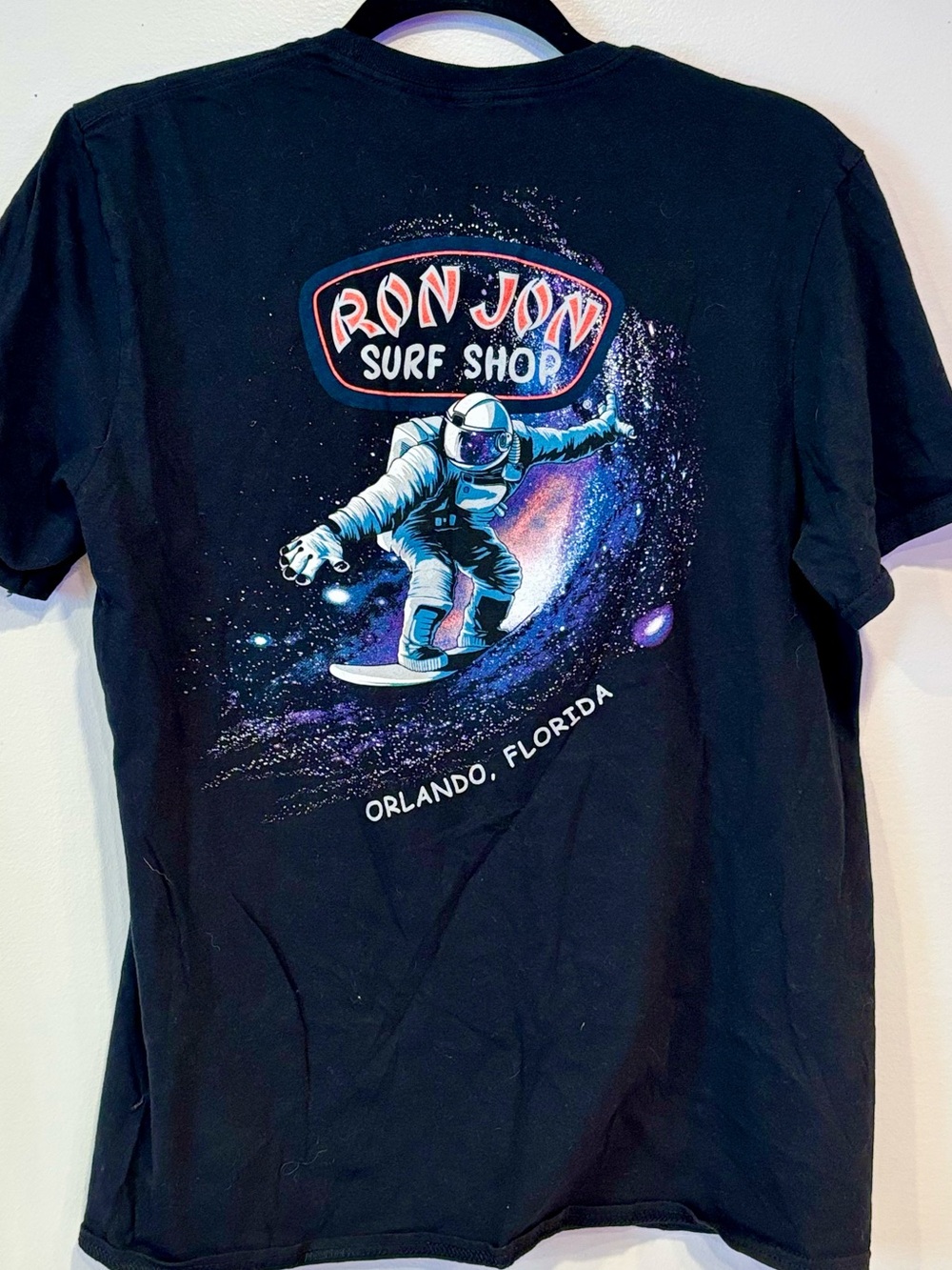 Ron Jon Surf Shop Orlando Astronaut Galaxy Short Sleeve T-Shirt Unisex Medium - Picture 1 of 4